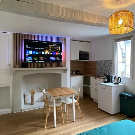 アパート Le Relais Beauvaisien - Hypercentre & Netflix ボーヴェ